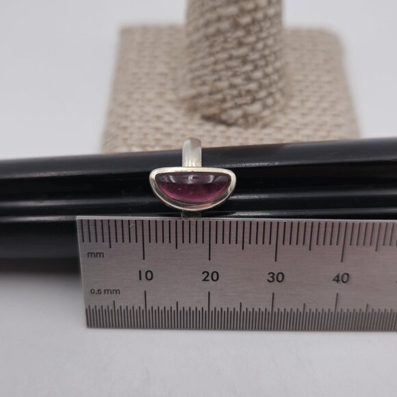 Size 8.5 Sterling Silver Unique Shape Garnet Stone Ring A3009 - Picture 7 of 8